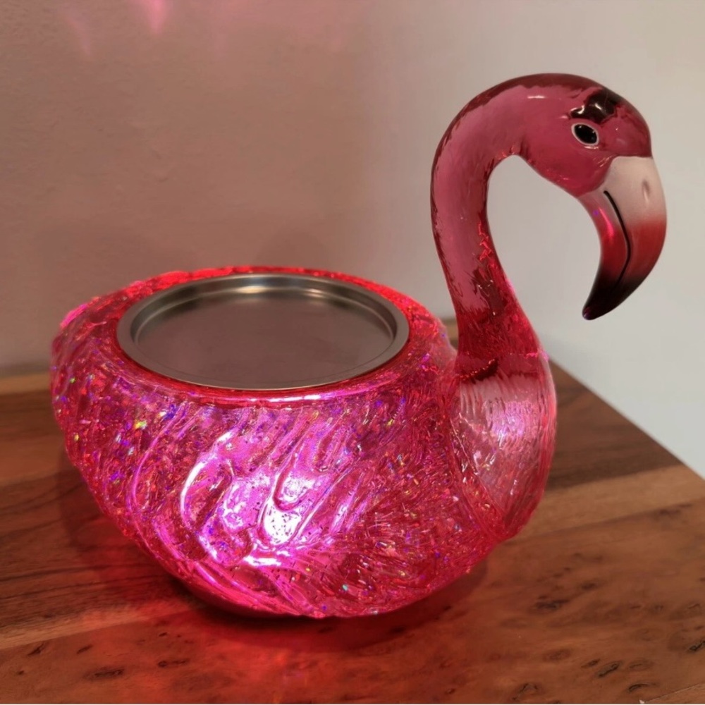 Bath & Body Works: Light Up Pink Flamingo 3-Wick Candle Holder - Picture 2 of 4